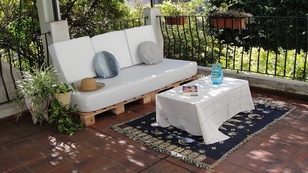 outdoor recycle pallet furniture ideas white cushion decorated metal fence