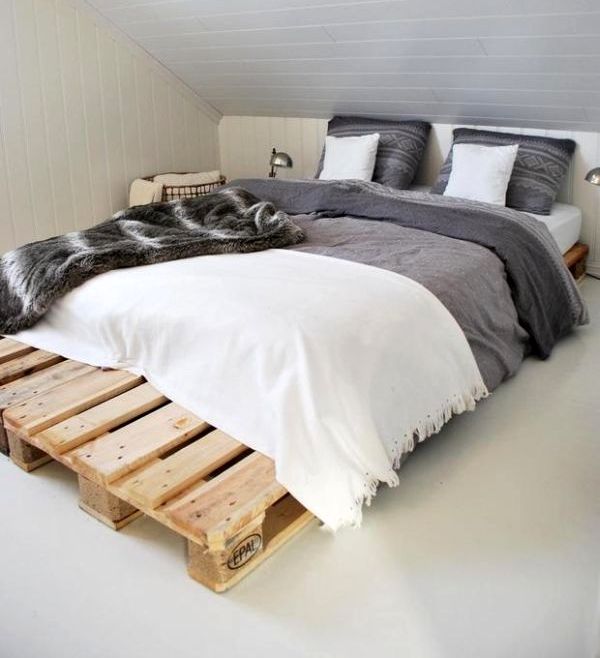 double pallet bed frame diy bedroom reuse decoration grey linen pillows