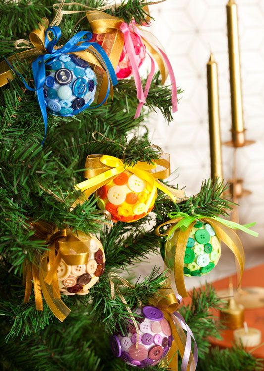 christmas diy tree balls craft ornaments ideas from sewing buttons with colorful ribbons