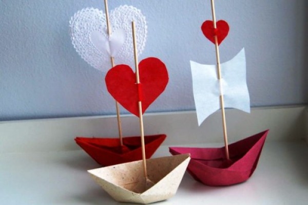 valentines day love boats diy easy crafts from reused paper adorable decoration