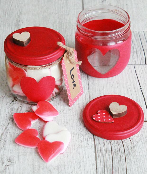 valentine's day crafts gift idea red paint stencil candy candle holder