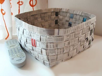 easter egg decorating ideas old newspaper basket project
