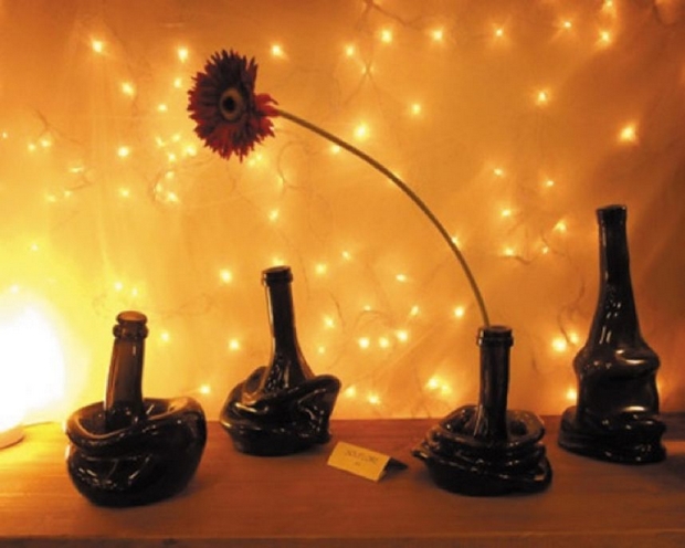 reuse-glass-bottles-flower-table-ideas-upcycling-creative-melted-vase