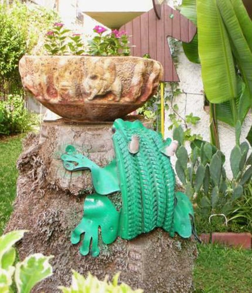 ways reuse old tires garden decoration green frog stone flower bowl