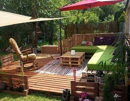 outdoor pallet furniture ideas upcycled wooden sofa diy vertical pallet garden green cushion