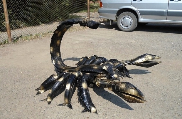 Tire recycling ideas old tire scorpion diy coloured upcycling tires idea