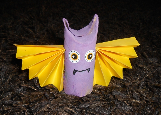 reused toilet paper rolls halloween scary bat easy kid craft diy home decoration ideas
