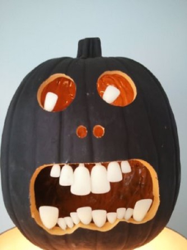 diy halloween carving pumpkin teeth idea for indoor decoration