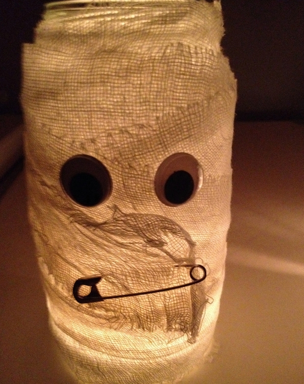 halloween old empty milk bottle creative mummy lantern decoration idea