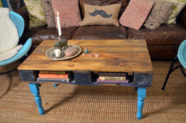 upcycling wood pallet table removable legs candlestick book library