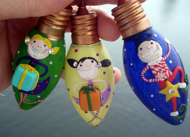 coloured smiling kids bulbs upcycling christmas decorating ideas tree lights