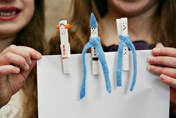 christmas ornaments with clothespins white snowman easy decor idea kids