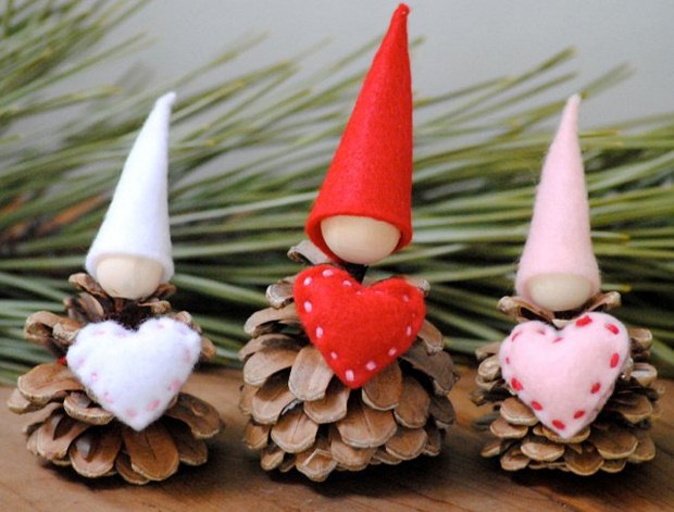 valentine day gift for him fir cones hearts decorated white red hats diy craft decor