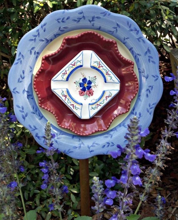 garden glass flowers blue ceramic plates outdoor diy creative project