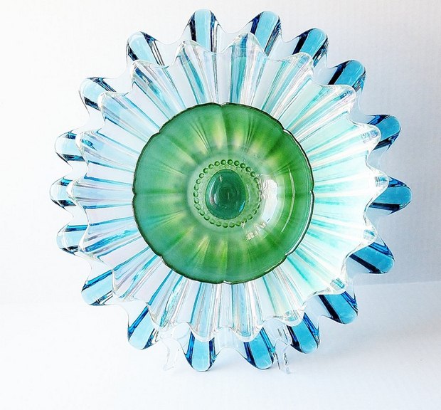 garden glass flower colored reused glass plates diy upcycled idea