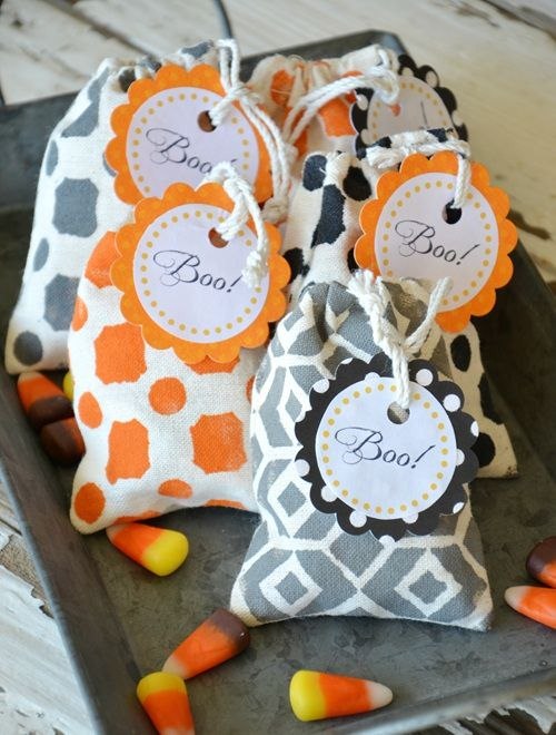 halloween goody bag idea recycled fabric easy made candy bags