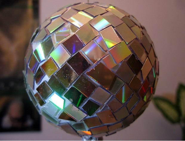 cd crafts reflective ball diy kids reuse broken discs