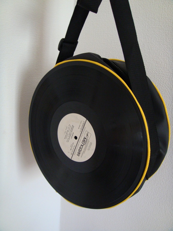 recycling vinyl records lady bag creative retro fashion accessory idea