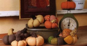 stuffed-fabric-pumpkin-mini-decorations-patchwork