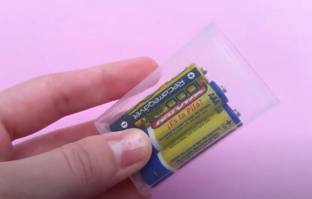 diy uses for tic tac containers taking batteries